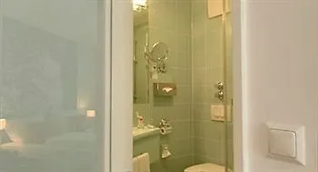 ***  Helvetia Hotel Munich City Center Germany