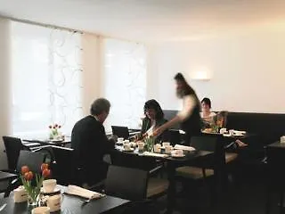 Helvetia Hotel Munich City Center 3*,
